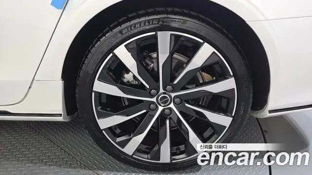 Volvo S90, 2025