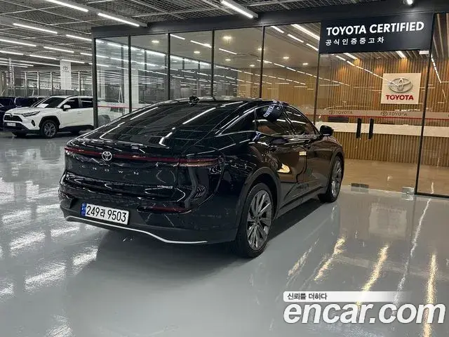 Toyota Crown Crossover, 2023