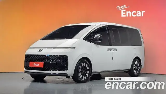 Hyundai Staria, 2025