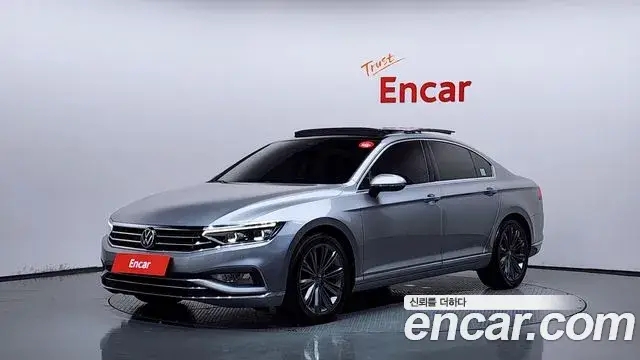 Volkswagen Passat GT, 2022