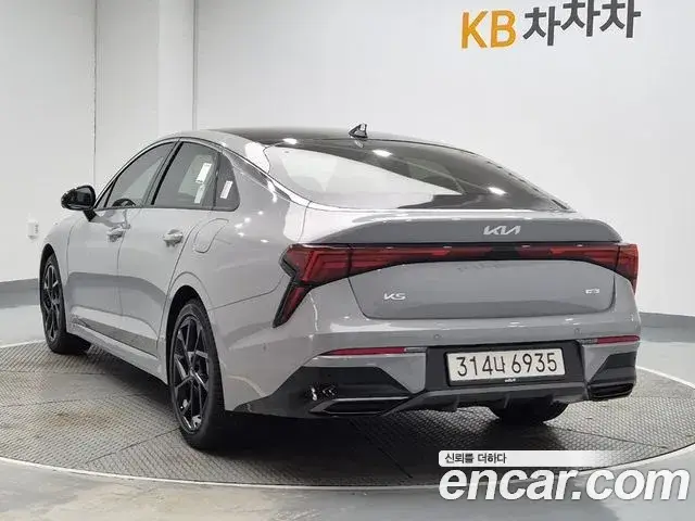 Kia K5, 2025
