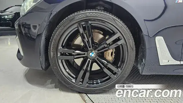 BMW 7 Series, 2019