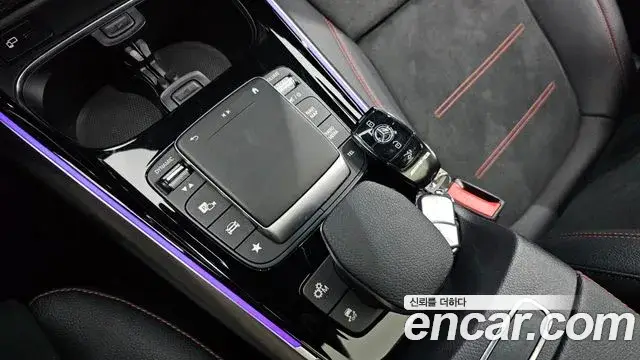 Mercedes-Benz GLA-Class, 2021