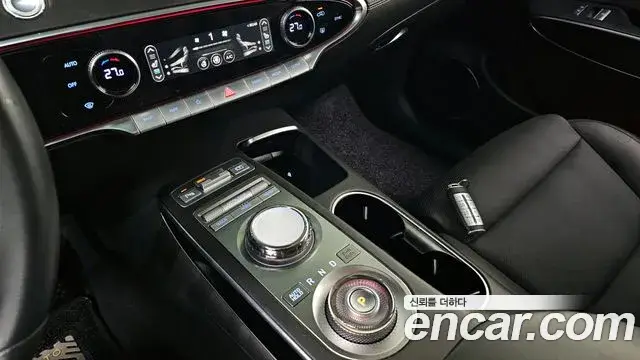 Genesis GV70, 2024