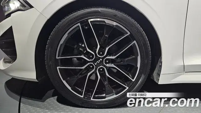 Kia K5, 2022