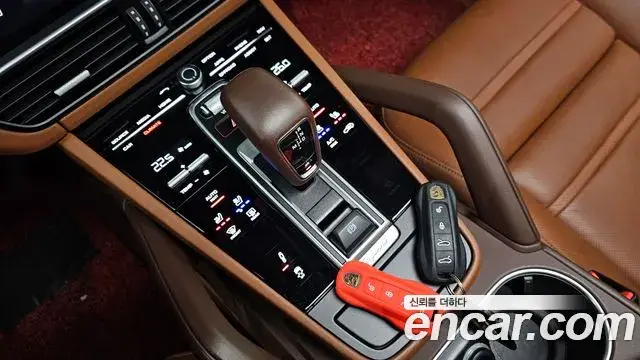 Porsche Cayenne, 2023