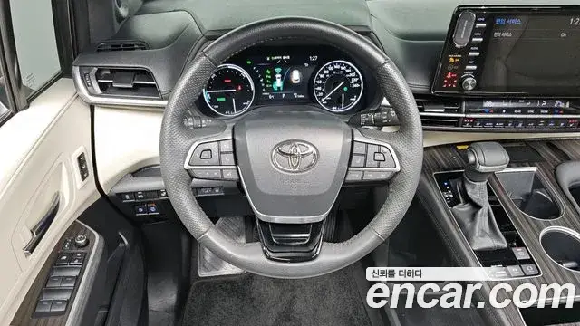 Toyota Sienna, 2023