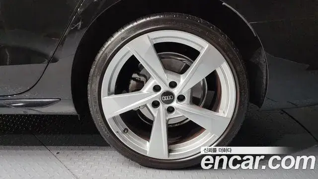 Audi A4, 2022