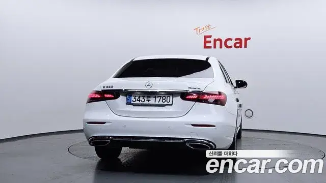 Mercedes-Benz E-Class, 2022