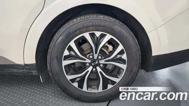 Kia Carnival, 2021