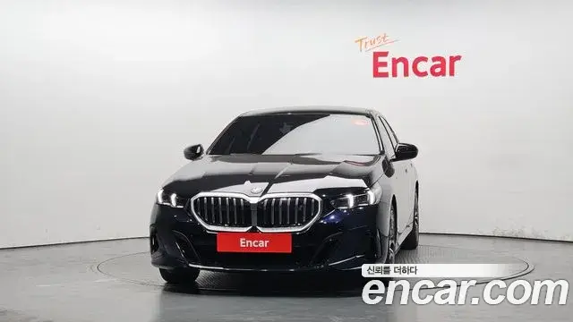 BMW i5, 2025