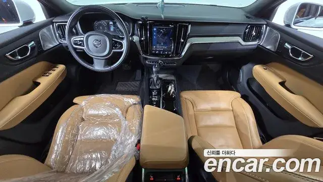 Volvo V60 Cross Country, 2019