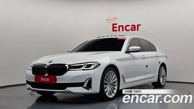 BMW 5 Series, 2022