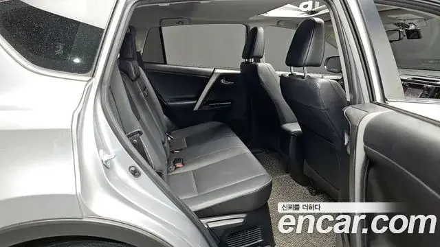 Toyota RAV4, 2018