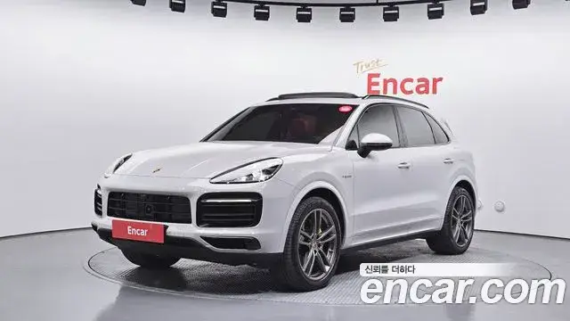 Porsche Cayenne, 2023