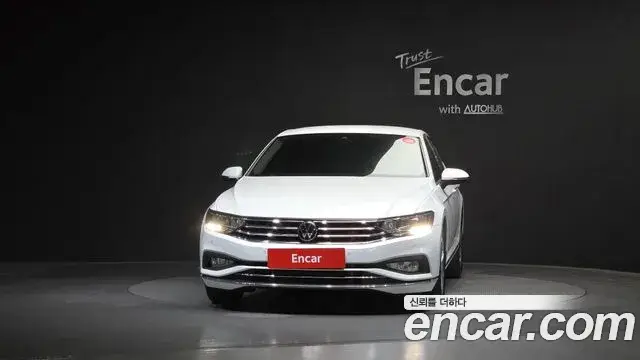 Volkswagen Passat GT, 2022
