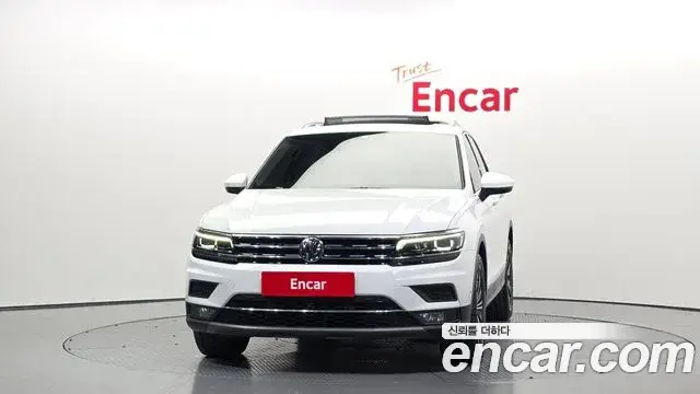 Volkswagen Tiguan, 2020