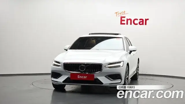 Volvo S60, 2024