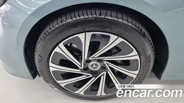 Mercedes-Benz E-Class, 2024