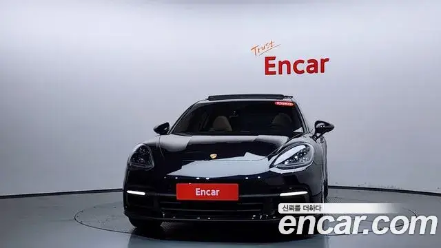 Porsche Panamera, 2018