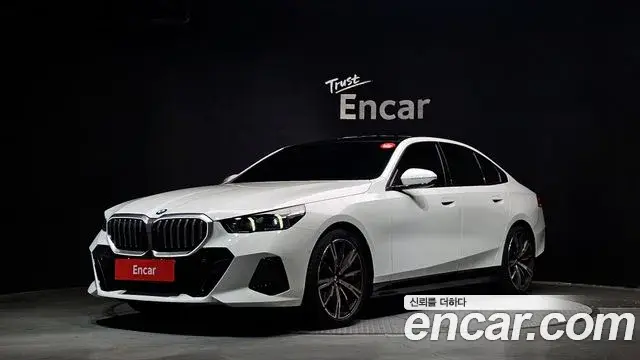 BMW 5 Series, 2025