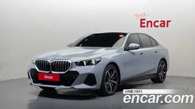BMW 5 Series, 2025