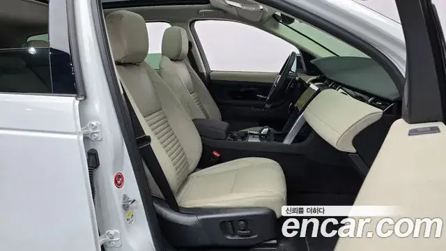 Land Rover Discovery Sport, 2024