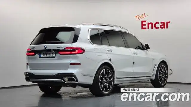 BMW X7, 2025