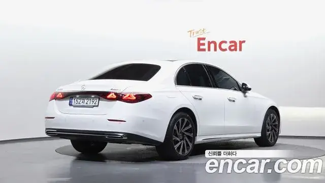 Mercedes-Benz E-Class, 2024