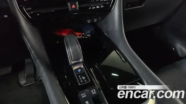Toyota Alphard, 2024
