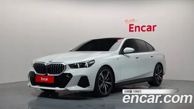 BMW 5 Series, 2025