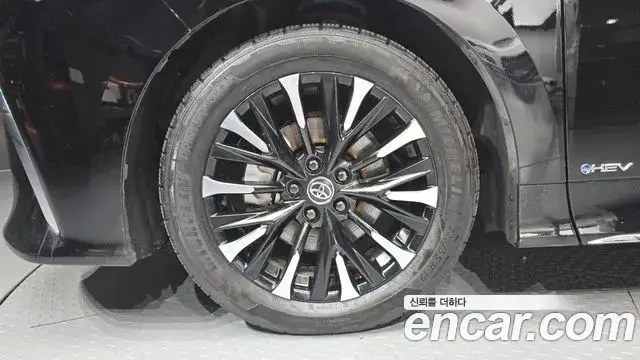Toyota Alphard, 2025