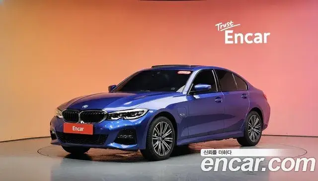 BMW 3 Series, 2022