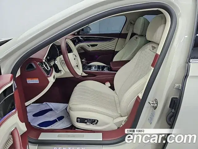 Bentley Flying Spur, 2023