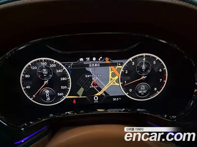 Bentley Flying Spur, 2022
