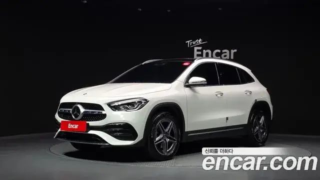 Mercedes-Benz GLA-Class, 2023