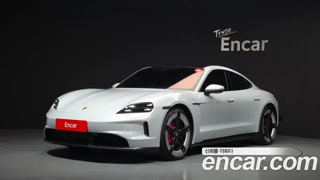Porsche Taycan, 2025