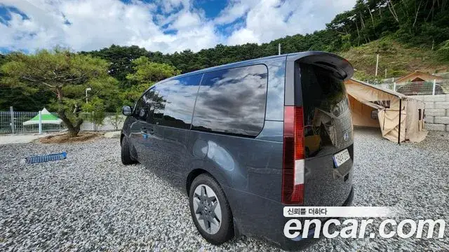 Hyundai Staria, 2024