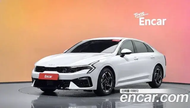 Kia K5, 2025