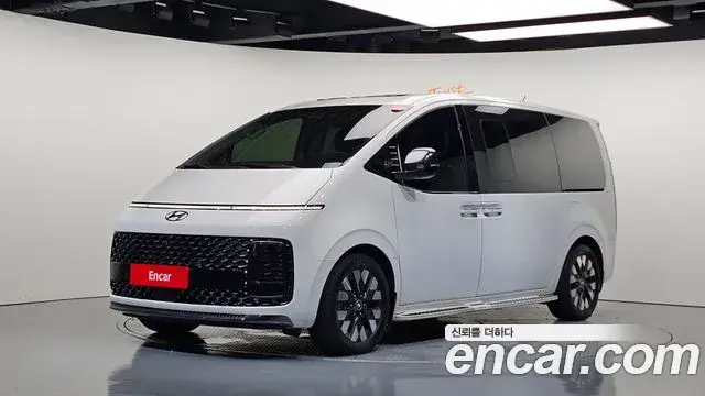 Hyundai Staria, 2022