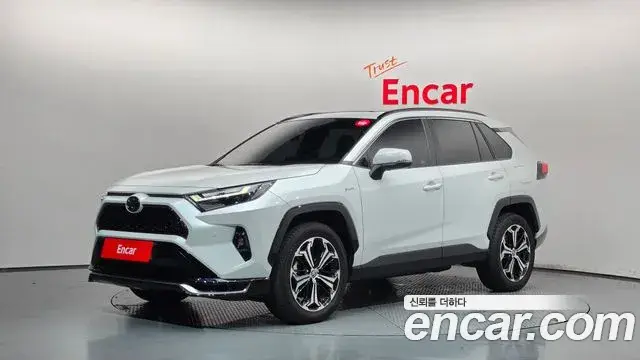 Toyota RAV4, 2025