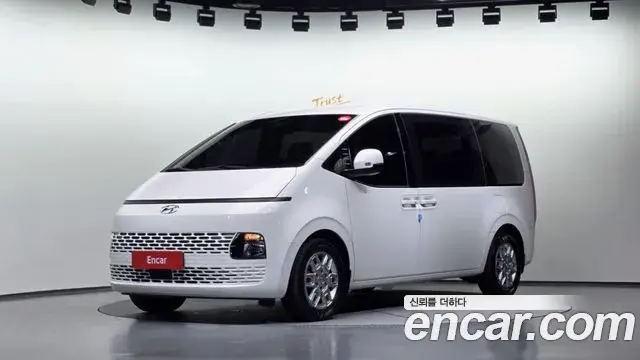 Hyundai Staria, 2023
