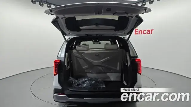 Kia Carnival, 2024