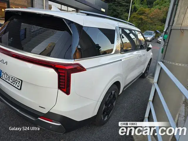 Kia Carnival, 2025