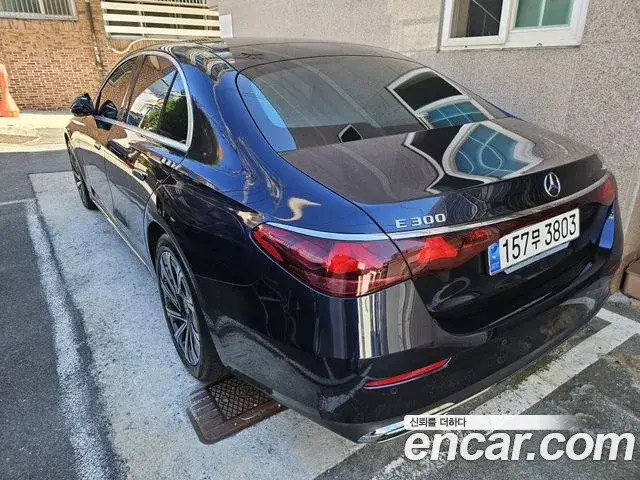 Mercedes-Benz E-Class, 2024