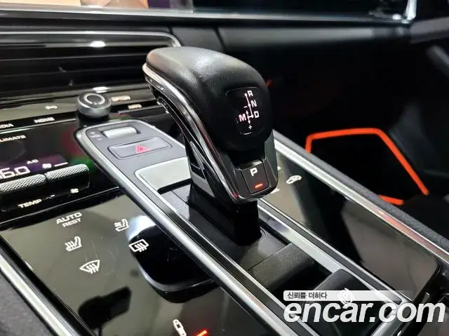 Porsche Panamera, 2022