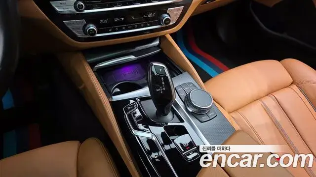 BMW 5 Series, 2022