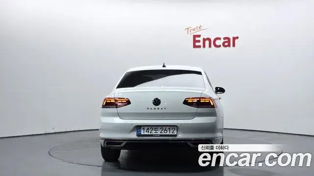 Volkswagen Passat GT, 2022