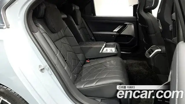 BMW 7 Series, 2023