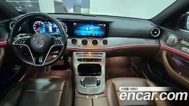 Mercedes-Benz E-Class, 2022